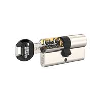 Cylinder Locks with Reversible Key